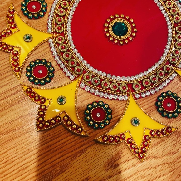 Acrylic Rangoli - Picture 7 of 8